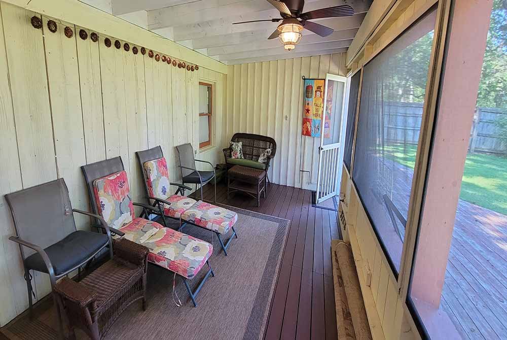 indoor porch