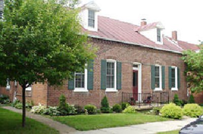 the captain's neighbor's house