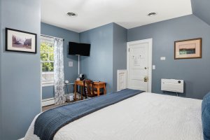 A room ready to stay in